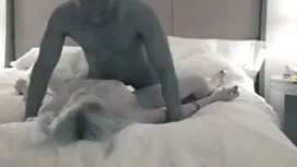 Seksiä hatussa ilmai ...