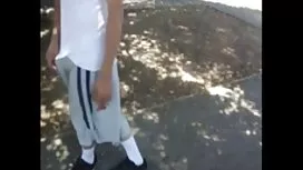 Notkea lutka luopuu  ...