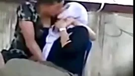 Se, joka ei riisu ty ...